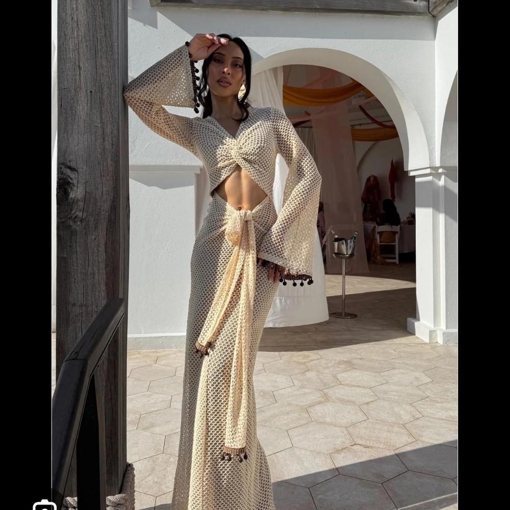 Elegant Cream Women's Skirt